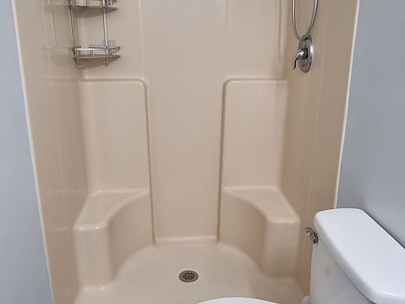 3rd image of 138 1/2 W Howry Ave