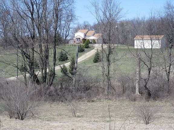 3rd image of 2401 Woodcreek Ln