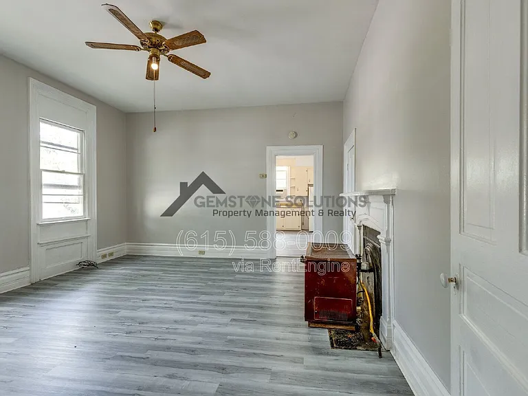 322 W 12th St #1 — Photo 11