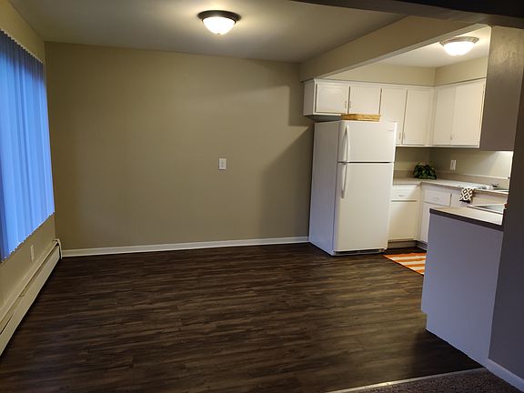 3rd image of 5870 Ponderosa Dr APT 5