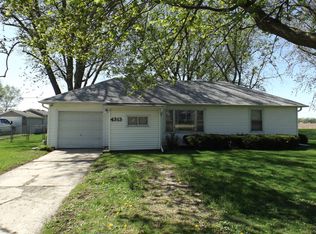 4313 Emerson Rd, Sterling, IL 61081