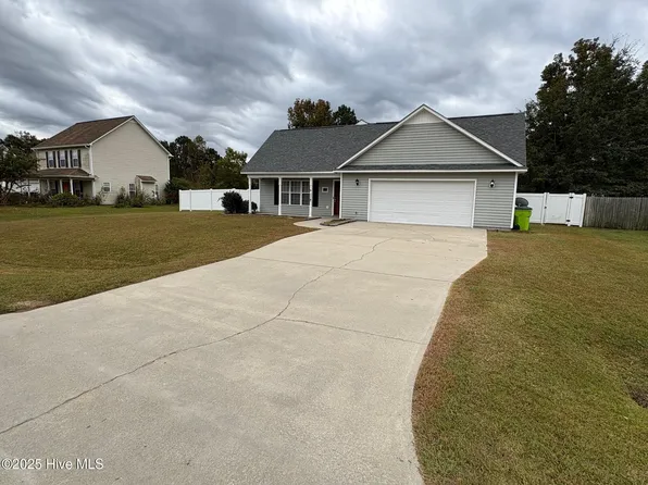 114 Secretariat Drive, Havelock, NC 28532