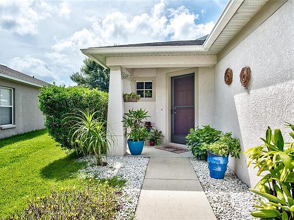 3rd image of 12618 Montford Ln