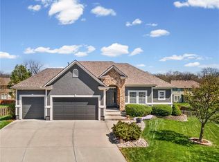 2841 NE Marywood Ct, Lees Summit, MO 64086