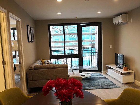 3rd image of 4515 82nd St Unit 4B
