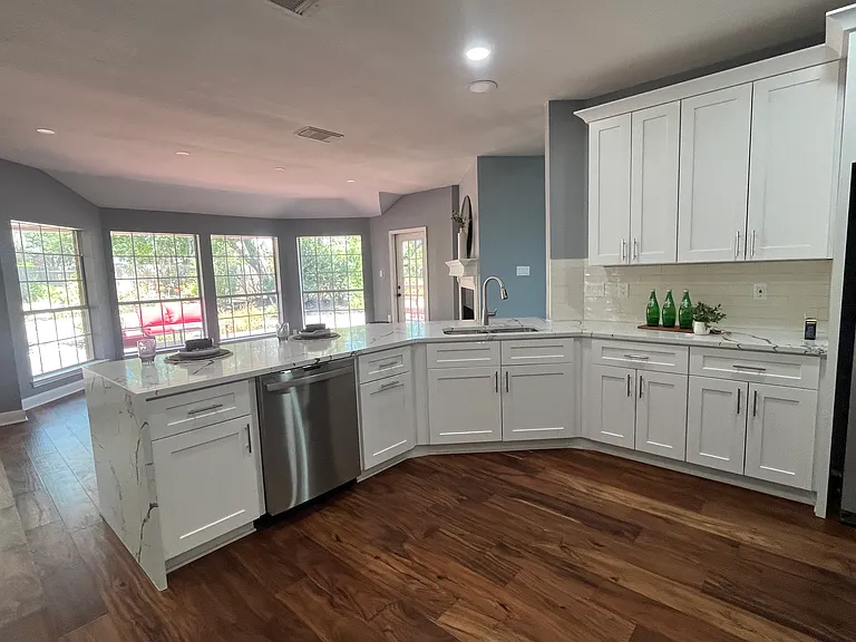 10410 Laurel Hill Cv — Photo 9
