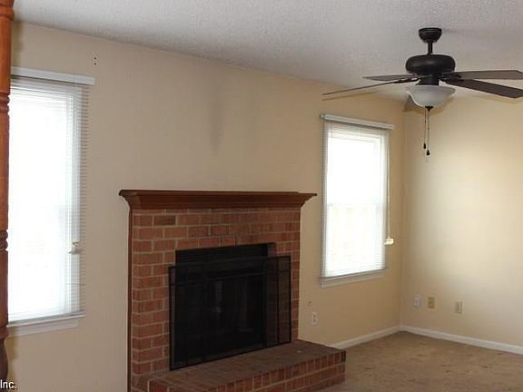 4th image of 1812 John Brown Ln