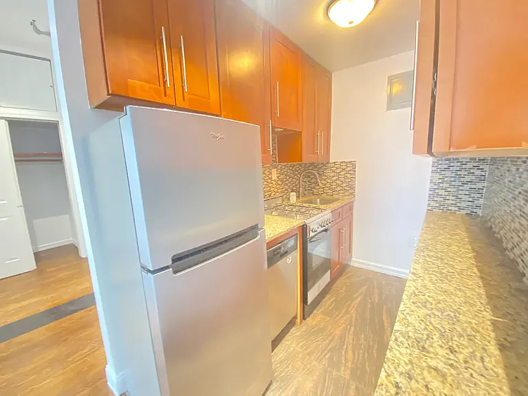 123 W 81st St #3-F — Photo 9