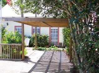3716 Laurel St, New Orleans, LA 70115