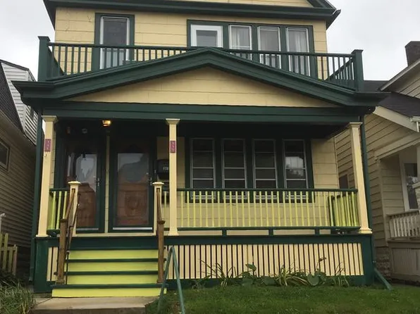 339 341 E Deer Pl, Milwaukee, WI 53207
