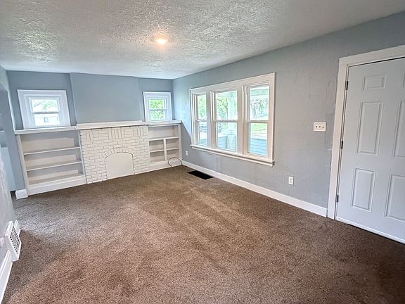 2nd image of 411 Grace Ave