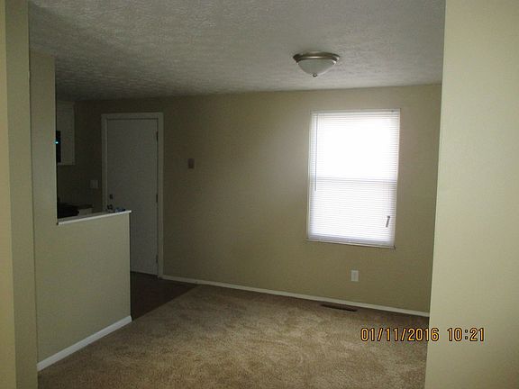 5th image of 2528 Stoney Way