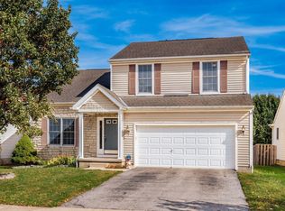 2118 Dry Ridge Rd, Grove City, OH 43123