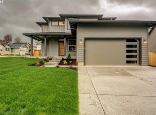 735 Cedar Ave, La Center, WA 98629