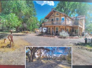 560 Andrews Ln, Corrales, NM 87048