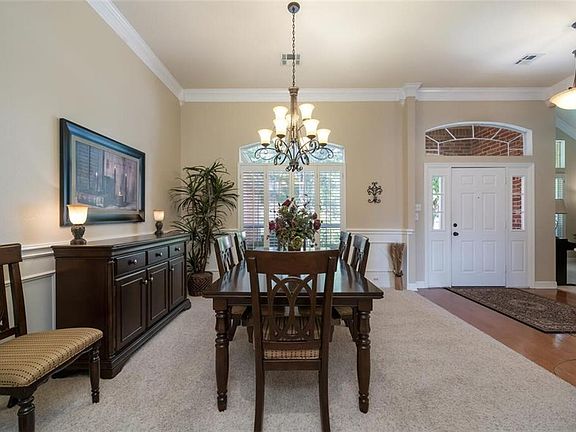 4th image of 1106 Evening Sun Ln