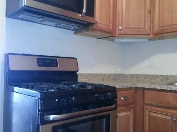 1168 Main St, Stratford, CT