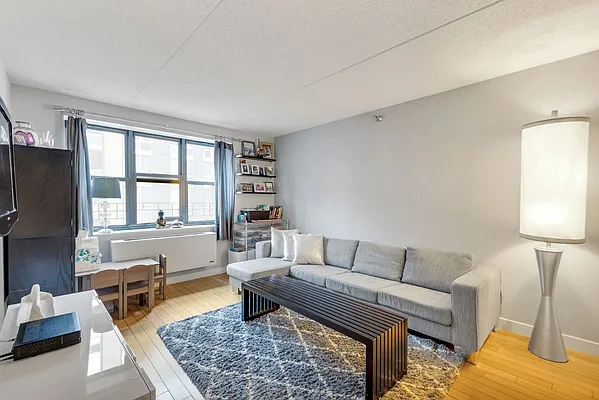 Rented by Compass | media 30