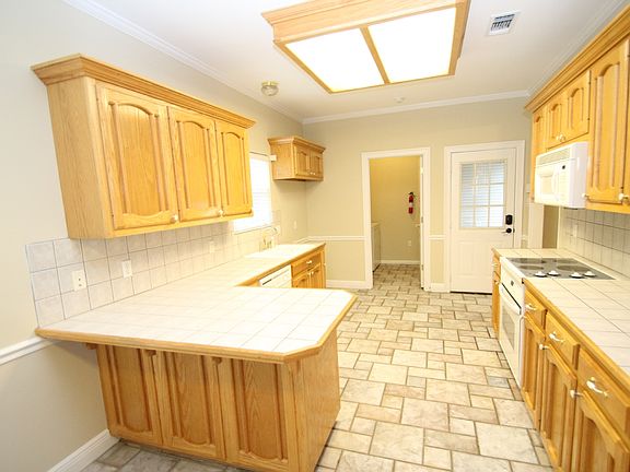 5th image of 34873 Saint Regis Ct