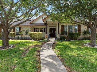 2220 Small Town Dr, New Braunfels, TX 78130