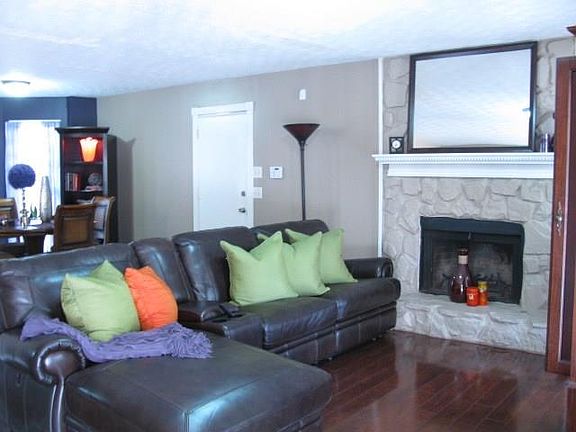 5th image of 2920 Glynn Mill Ct