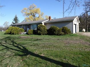 23445 Kammeyer Rd, Defiance, OH 43512