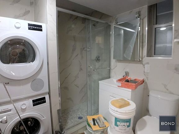 5th image of 331 E 33rd St APT 2B