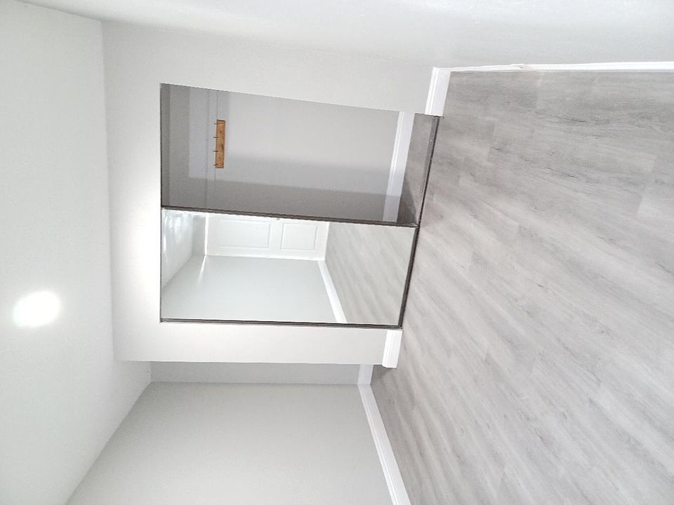 2nd image of 702 Center St