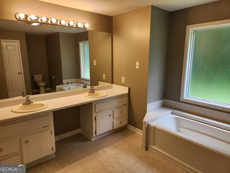 1077 Moran Lake Rd NE — Photo 12