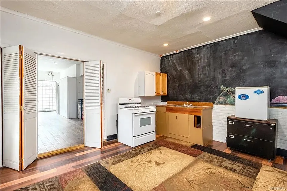 1 bed, 650 sqft, $800 — Photo 3