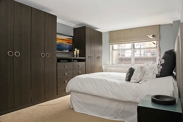 Sold by Corcoran | media 3