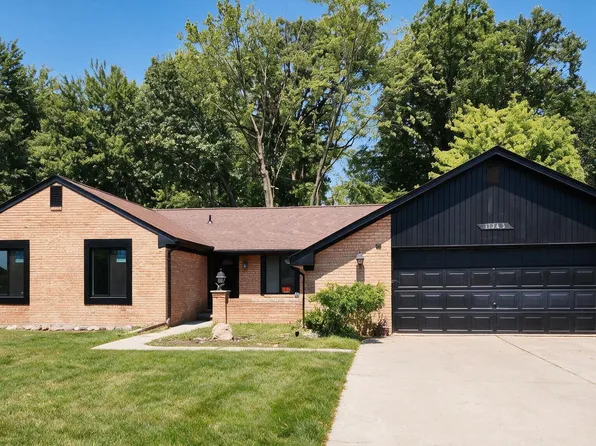 11343 Common Rd, Warren, MI 48093
