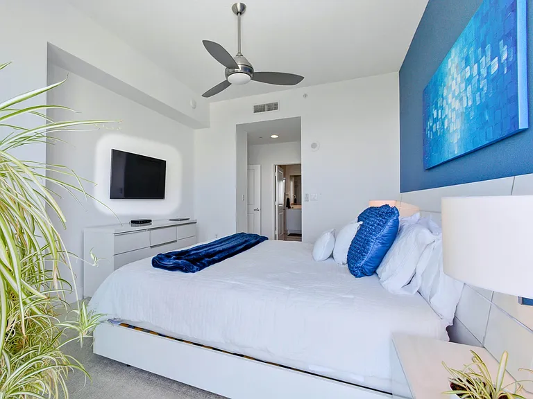 350 N Federal Hwy #Penthouse 09 — Photo 28