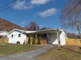 148 Mountain Dr, Weber City, VA 24290