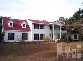 3002 Bonner Bussells Dr, Southport, NC 28461
