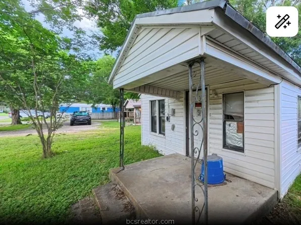 1203 Boulevard St, Bryan, TX 77803