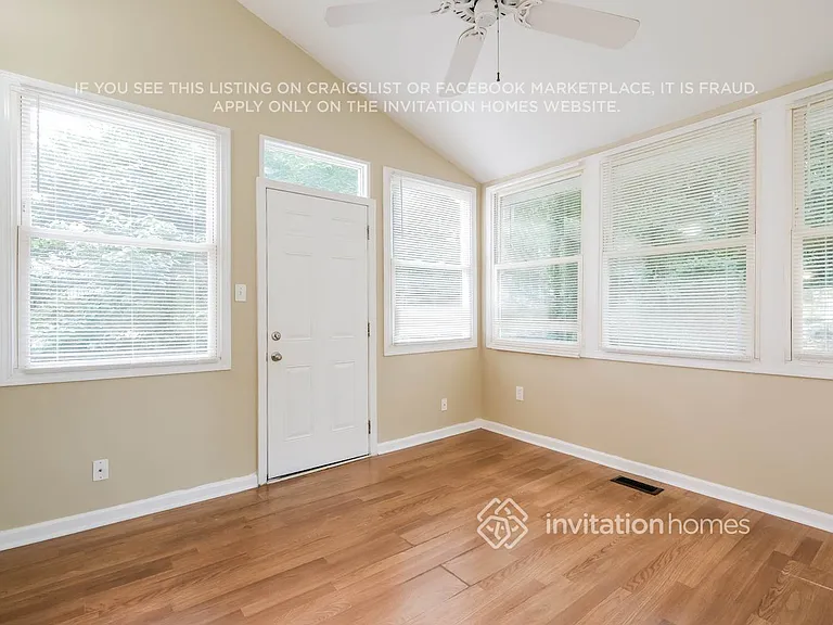2711 Spring Ridge Cir — Photo 12