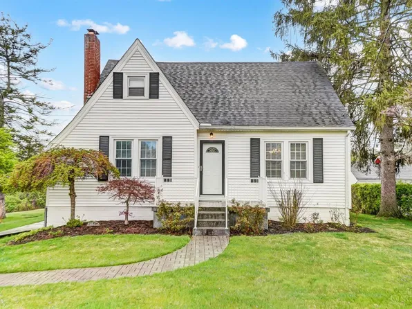 3562 Ebenezer Rd, Cincinnati, OH 45248