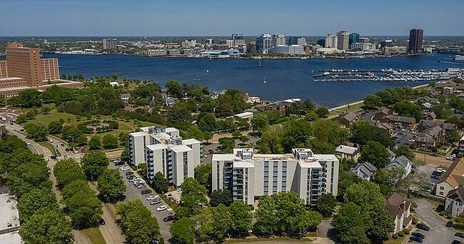 Welcome to Beacon 303 at Olde Towne