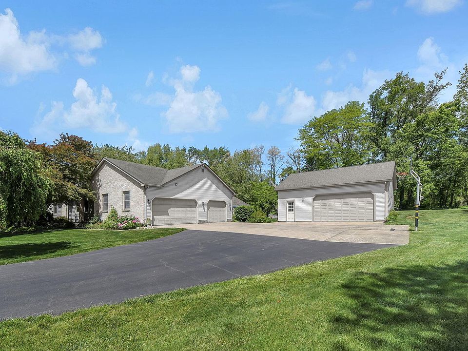 1st image of 164 Canyon Villa Dr