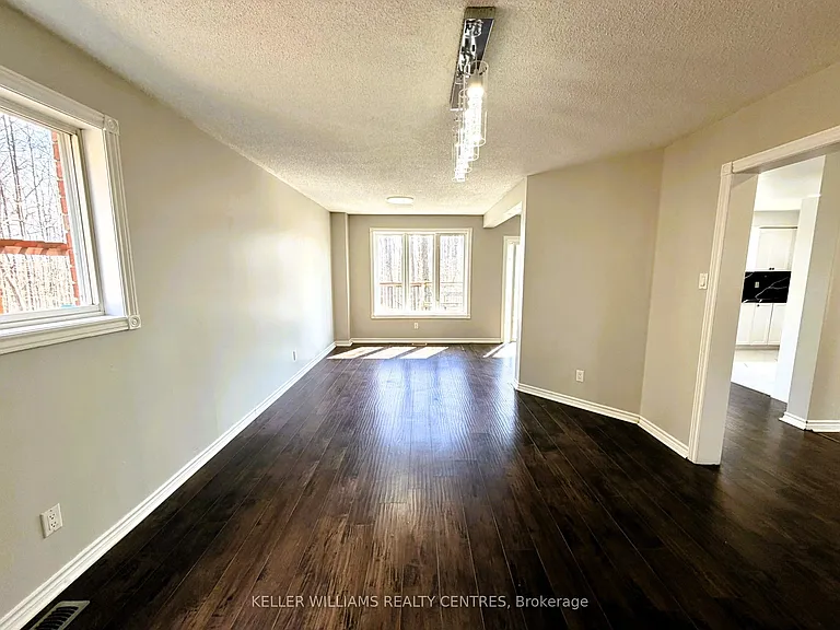 53 Stollar Blvd #UPPER — Photo 10