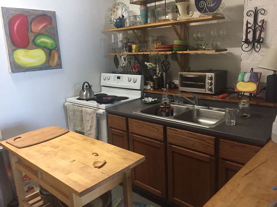 2nd image of 77 Cornell St #Sf-212