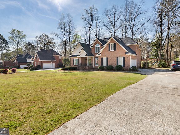 4th image of 144 Cambridge Way