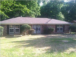 1st image of 373 Woodcliff Dr