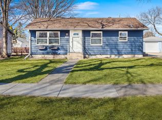 1417 19th St S, Fargo, ND 58103