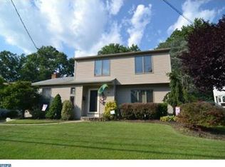 347 Crawford Ave, Maple Shade, NJ 08052