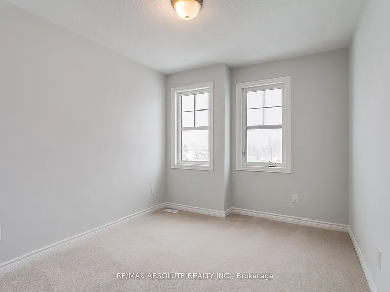 315 Pumpkinseed Cres — Photo 21