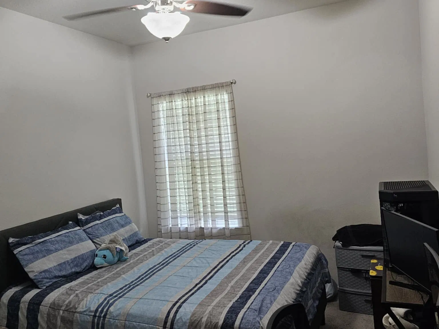 3 bed, 2018 sqft, $2,450 — Photo 3