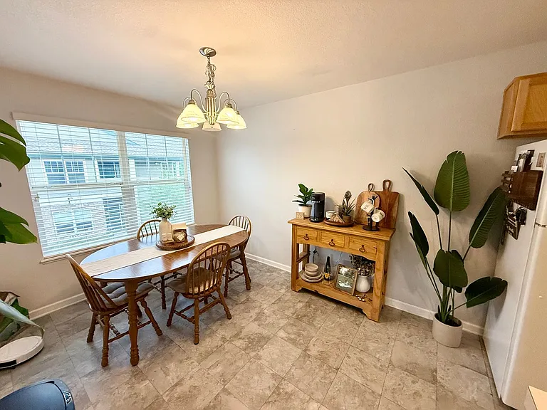 5225 White Willow Dr #210 — Photo 3