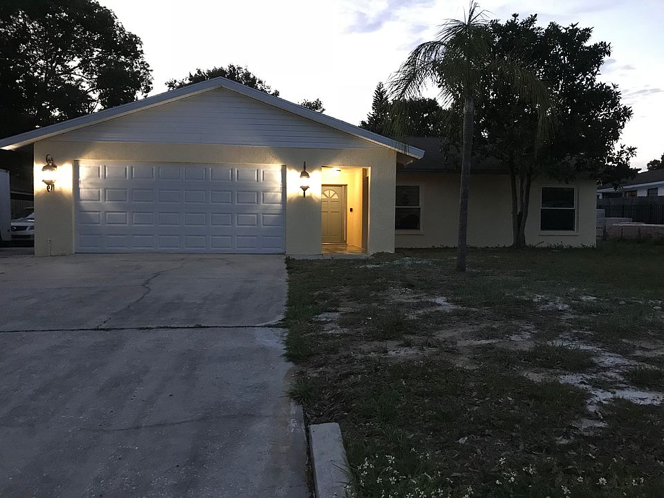 1st image of 718 Forest Hills Dr